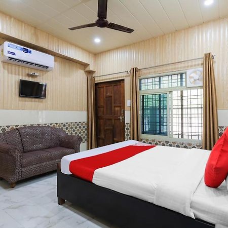 Haldwāni Hotel Chitrarth & Party Lawn מראה חיצוני תמונה